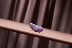 LELO Lily 3 Personal Massager Dark Plum